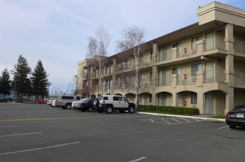 At Hotel Rohnert Park