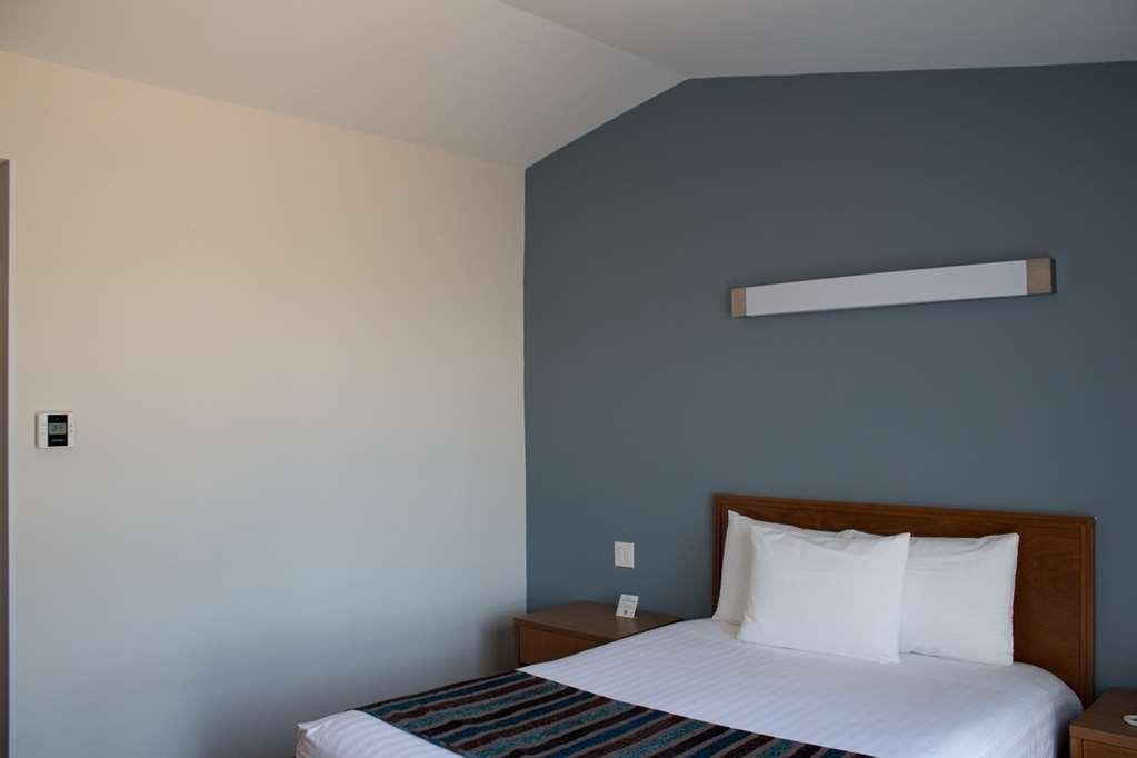 At Hotel 2*