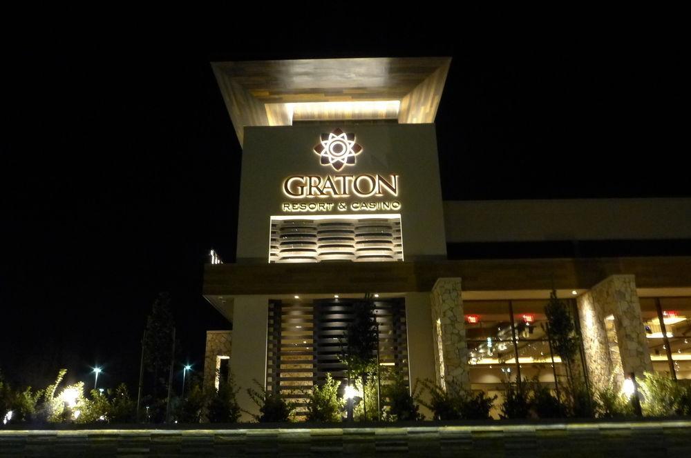 Hotel At 2*