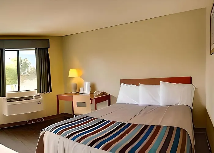 Inn At Rohnert Park