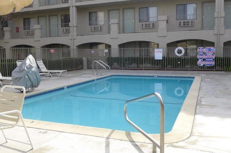 Hotel At Rohnert Park