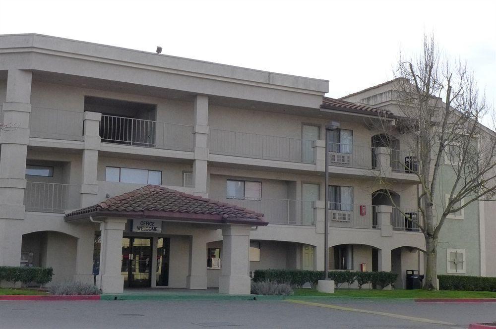 At Hotel Rohnert Park